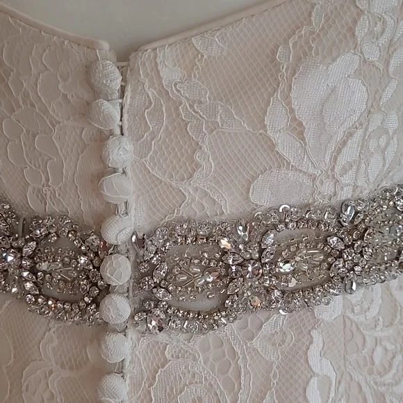 Maggie Sottero wedding gown - Picture 5 of 17